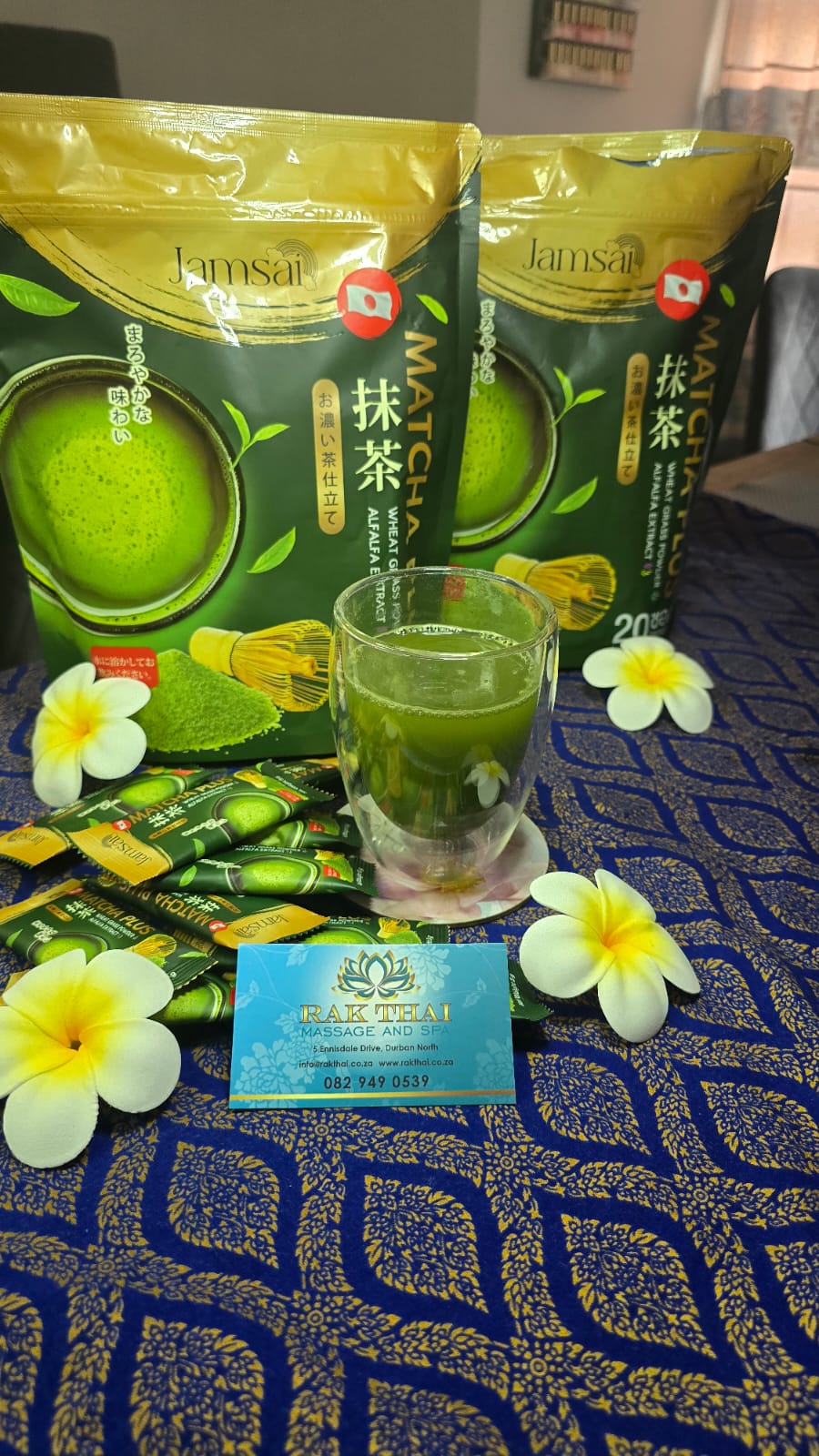 Jamsai Matcha Plus Green Tea Instant Powder Drink Wheatgrass 20 Sachets/100g - Image 2